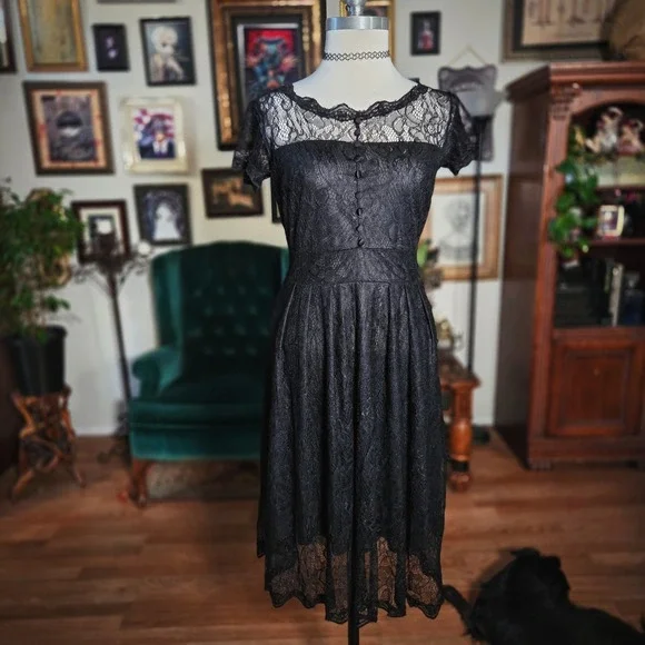 Black Lace Button Front Short Sleeve Midi Dress Goth Punk Alternative Size M - Picture 2 of 7